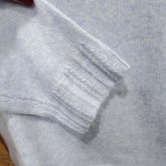 🆕️ 🏷Talbots sweater - Picture 4 of 4